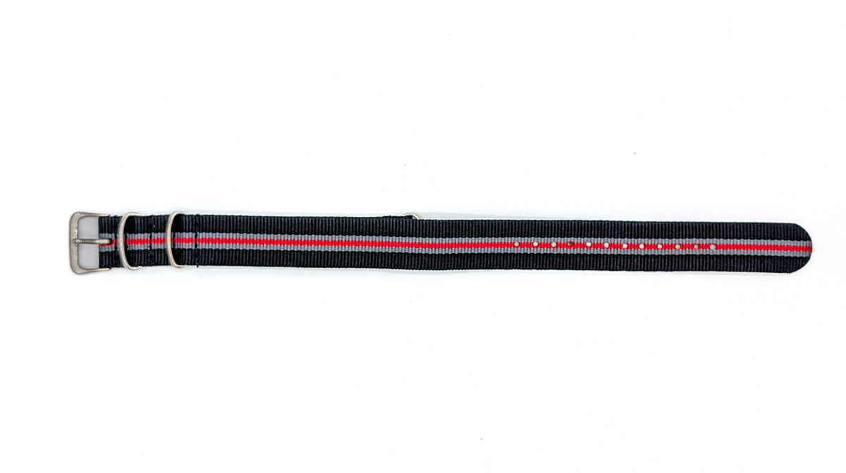 Bracelet NATO BNTNRG noir gris et rouge