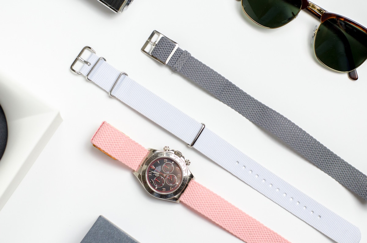 Perlon, nato ou tissé, tout savoir sur les bracelets de montres tissés
