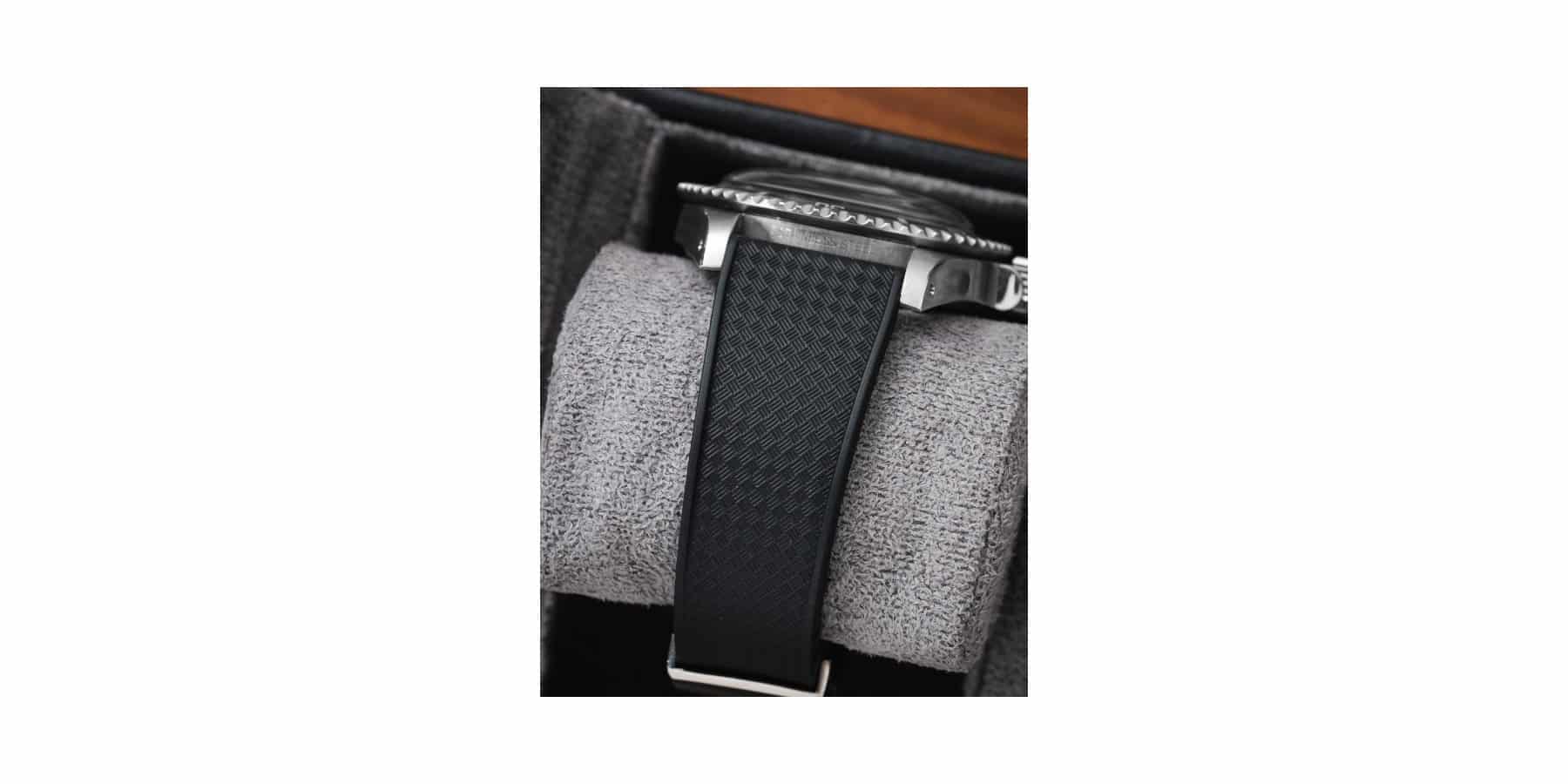 Delugs CTS Tropical Black Rubber Strap - Image 4