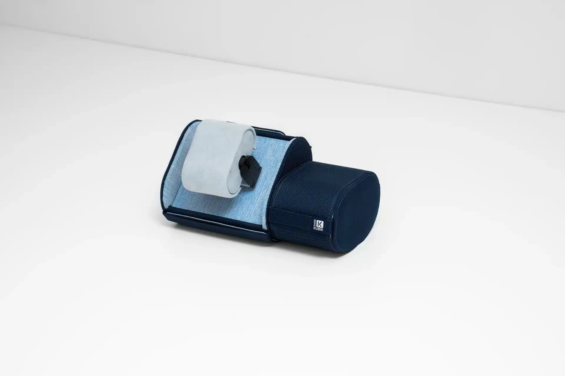 SwissKubik Travelbox navy blue travel watch winder