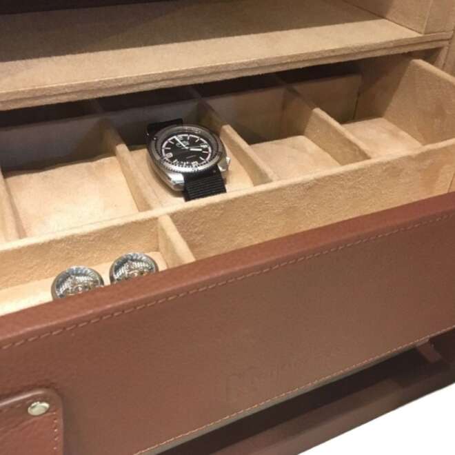Kronokeeper 10 L bespoke leather safe
