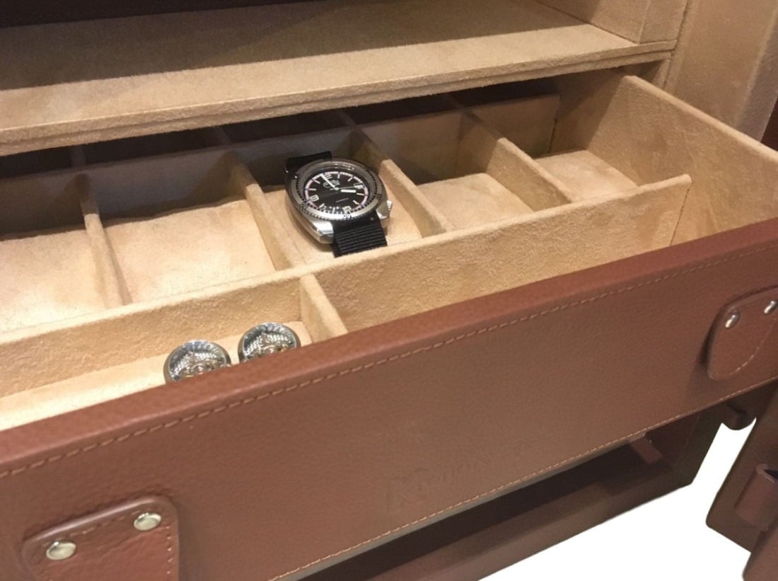 Kronokeeper 10 L bespoke leather safe