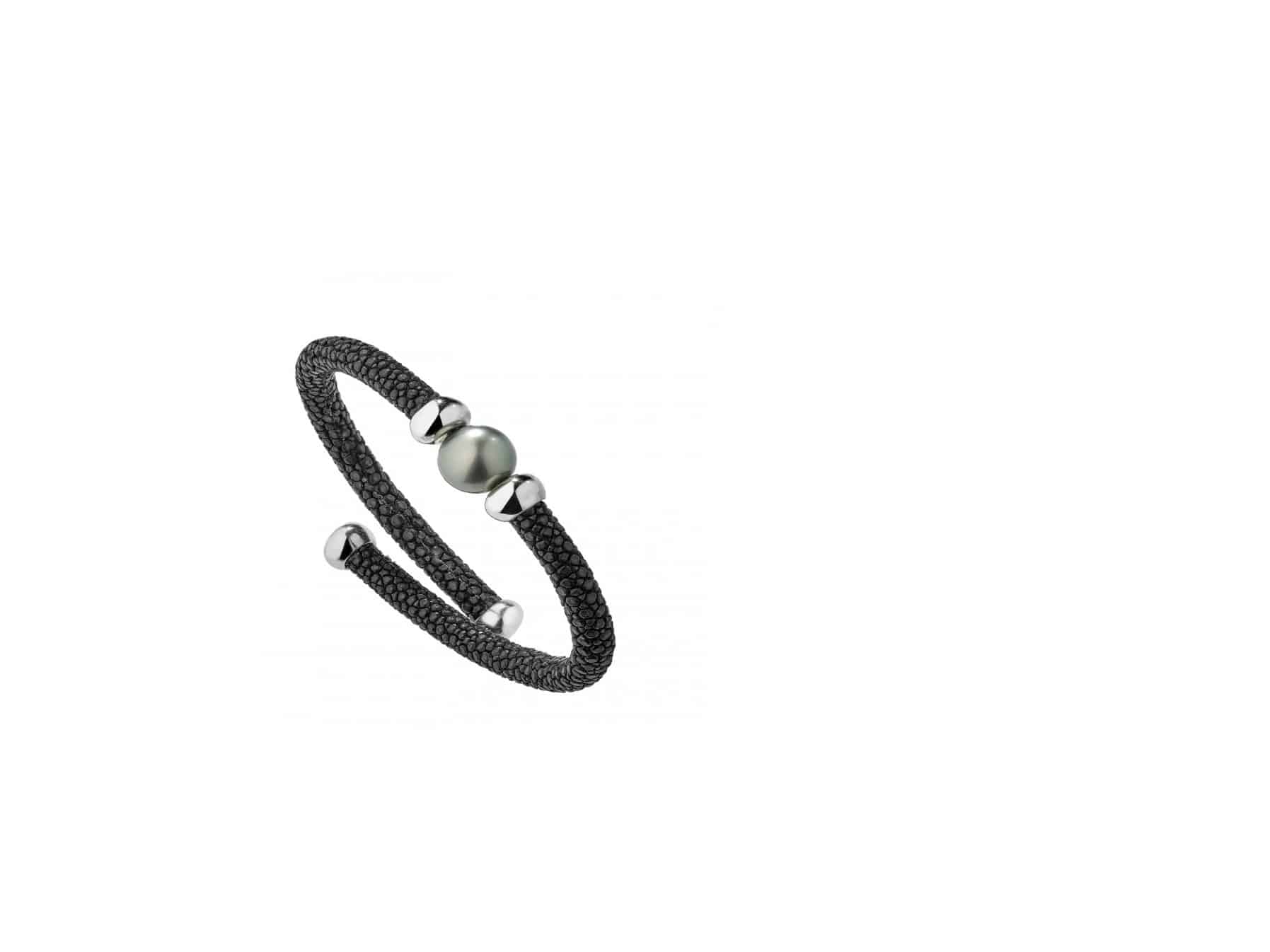 Stingray Leather Bracelet with Silver and Tahitian Pearl - Image 7