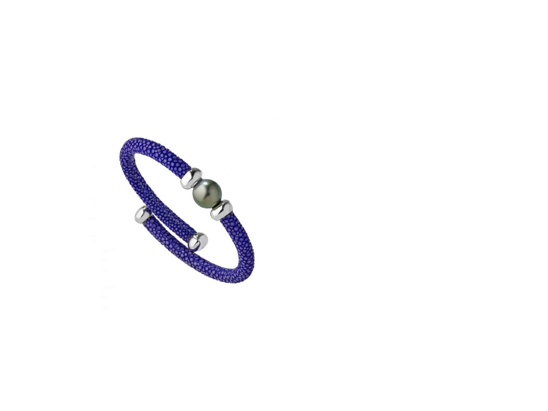 Stingray Leather Bracelet with Silver and Tahitian Pearl - Image 6